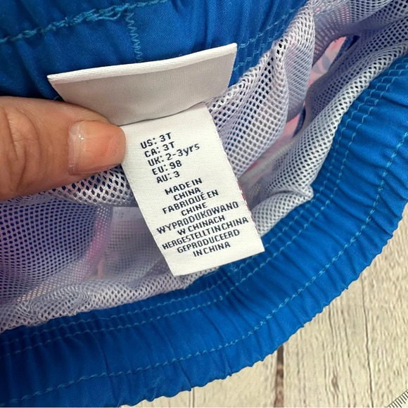 tommy bahama kids toddler swim trunks rash guard set Mismatched sized 4T/3T - Picture 5 of 9